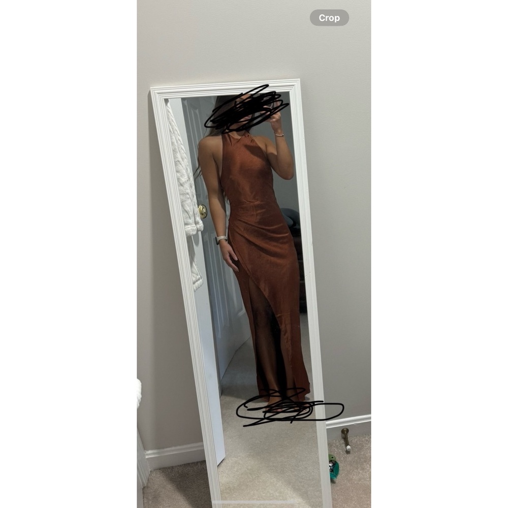 Selfie Leslie dress